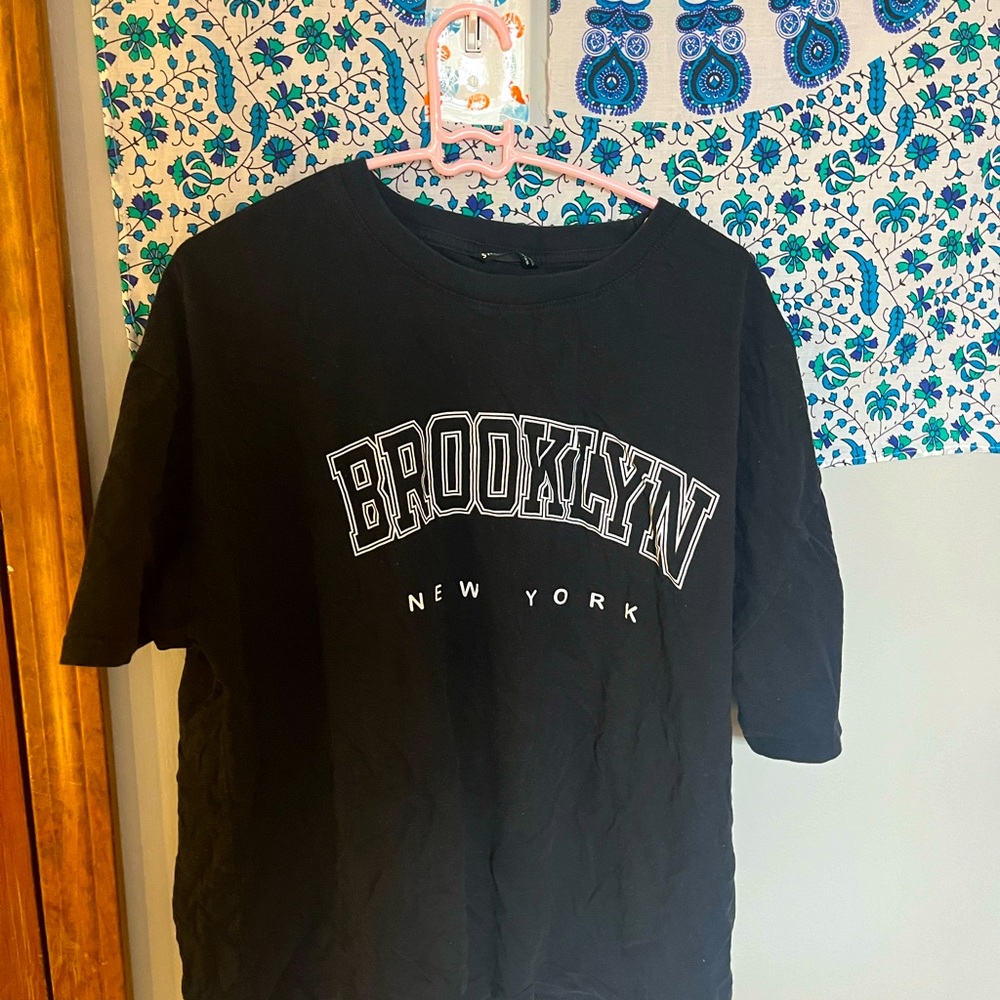 SUPER CUTE BROOKLYN TEE